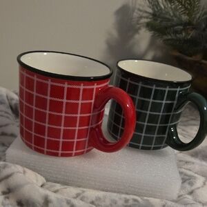 Beautiful Plaid Red and Green Ceramic Mugs By Hallmark (Set Of 2) - NWT
